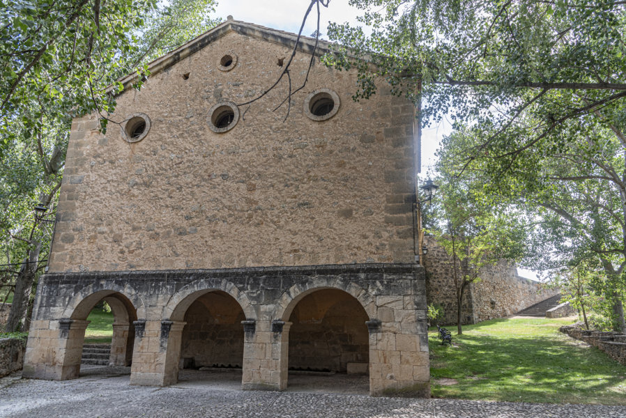 Teruel - Peñarroya de Tastavins 24 - santuario Virgen de la Fuente - ermita de Abajo.jpg